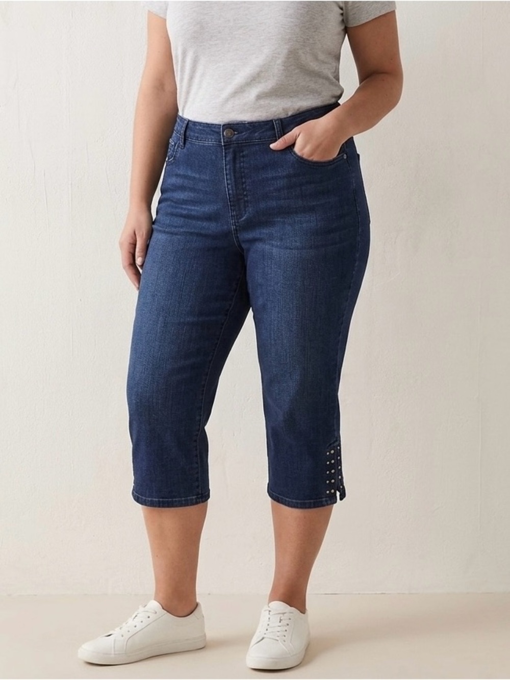Comfort Stretch Dark Wash Capri Jeans for Women